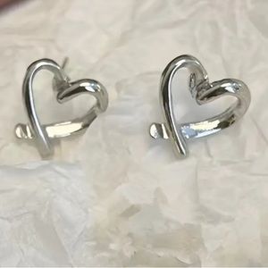 Heart 🤍 Stud Earrings